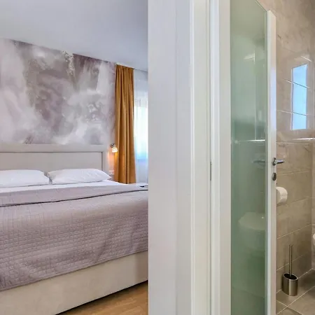 Capan Zadarvillas