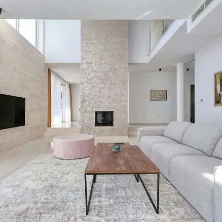 Capan Zadarvillas 빌라 *