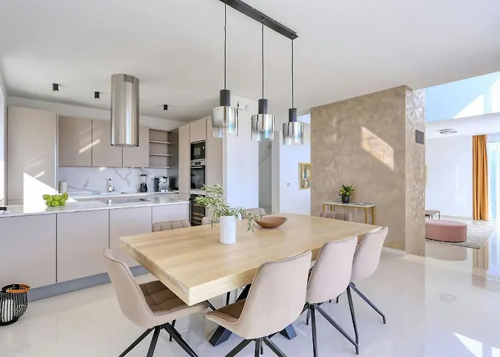 Capan Zadarvillas Villa *