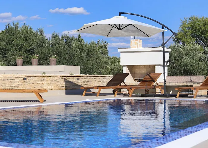 Capan Zadarvillas